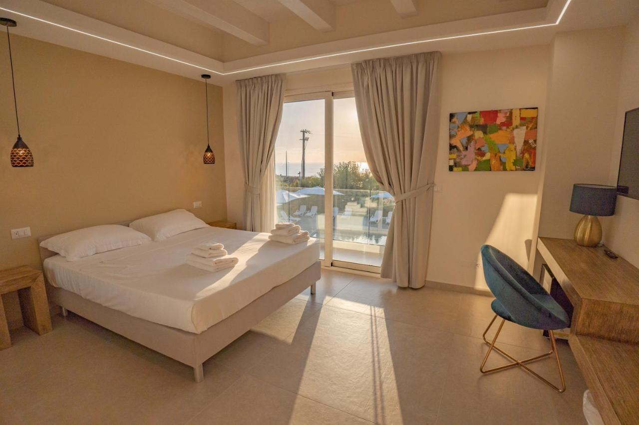 Villa Rocca - Rooms&Spa Pizzo  Bagian luar foto